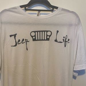 Cute Jeep Life T-shirt. NWOT